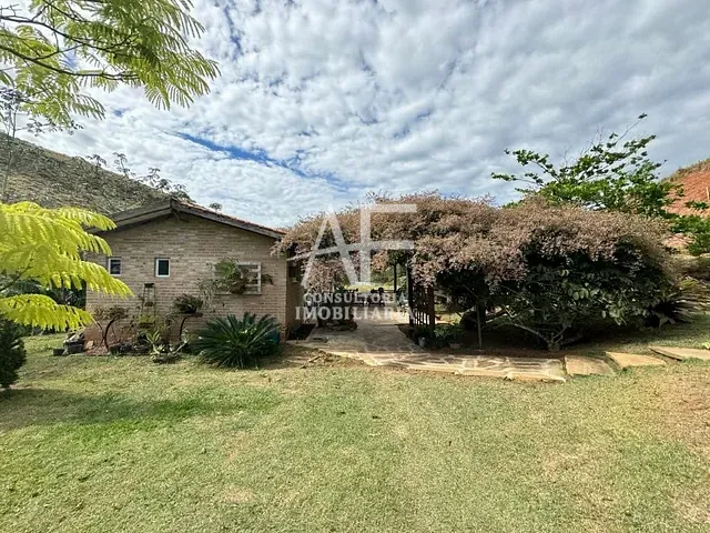 Sítio com 20000m² 2 quartos e 1 banheiro, à venda, no bairro Pinheirinho em Tremembé