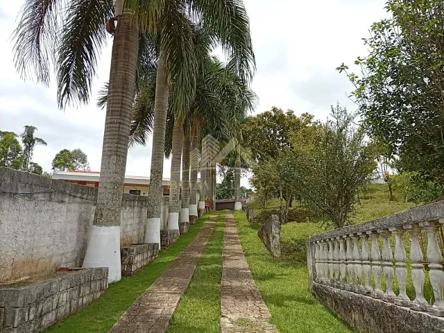 Chácara com 1980m² 3 quartos e 1 banheiro, à venda, no bairro Santa Cruz em Juiz de Fora