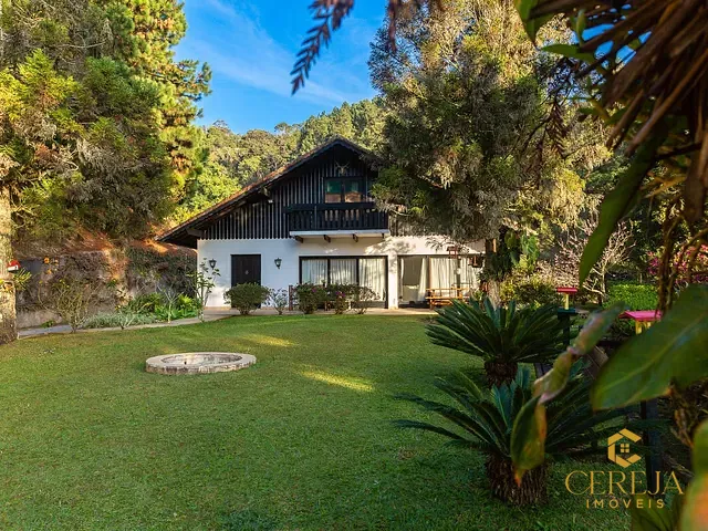 Sítio com 23238m² 8 quartos e 10 banheiros, à venda, no bairro Mury em Nova Friburgo