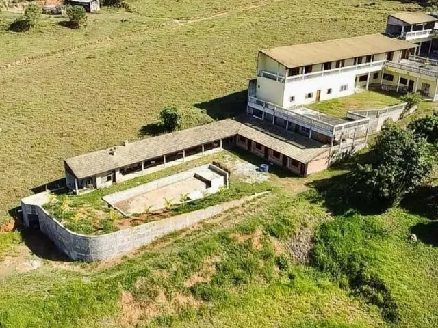 Sítio 21 quartos e 17 banheiros, à venda, no bairro 0 em Guararema