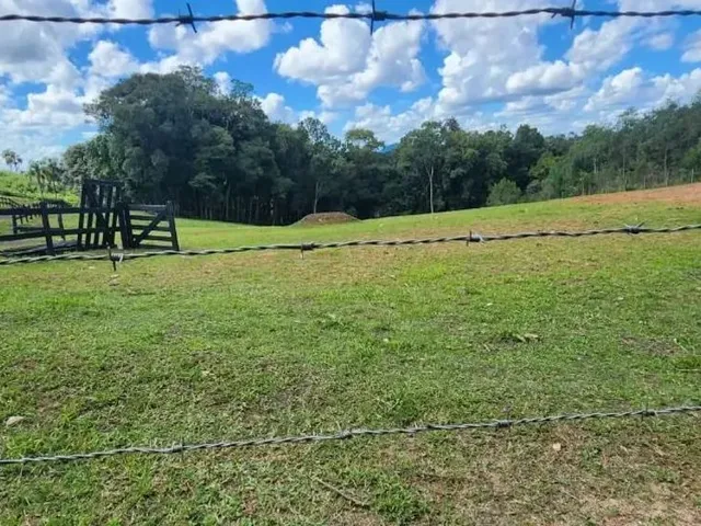 Sítio à venda, no bairro Itaqui de Cima em Campo Largo