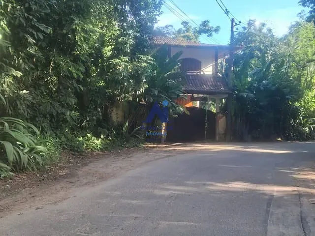Sítio 7 quartos e 3 banheiros, à venda, no bairro Parque Xerém em Duque de Caxias