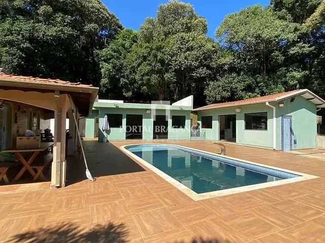 Sítio com 10000m² 4 quartos e 7 banheiros, à venda, no bairro Guaripocaba em Bragança Paulista