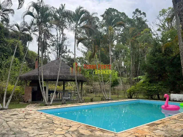 Sítio com 22000m² 3 quartos e 3 banheiros, à venda, no bairro Área Rural de Contagem em Contagem