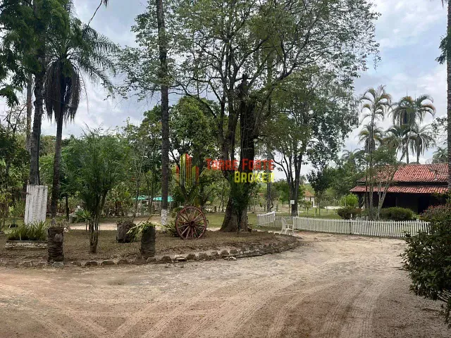 Sítio com 22000m² 3 quartos e 3 banheiros, à venda, no bairro Área Rural de Contagem em Contagem