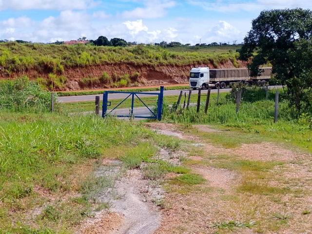 Sítio com 110m² 3 quartos e 3 banheiros, à venda, no bairro lages em Alexânia
