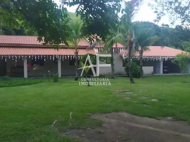 Sítio com 23000m² 3 quartos e 3 banheiros, à venda, no bairro Granjas Rurais Reunidas São Judas Tadeu em Taubaté