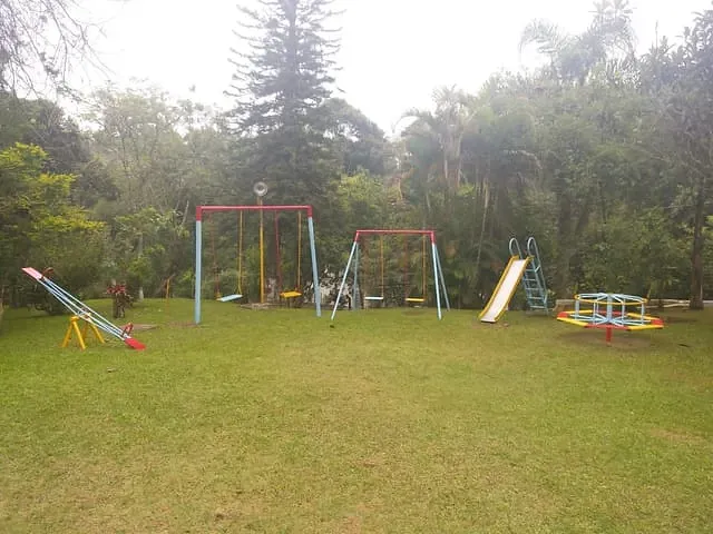 Sítio com 7000m² 6 quartos e 3 banheiros, à venda, no bairro Taiaçupeba em Mogi das Cruzes