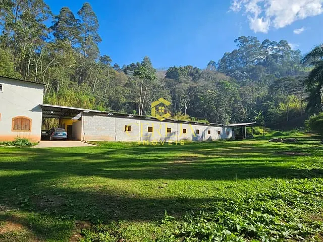 Sítio com 53802m² 4 quartos e 5 banheiros, à venda, no bairro Conselheiro Paulino em Nova Friburgo