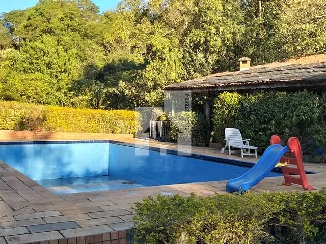 Sítio com 24000m² 7 quartos e 6 banheiros, à venda, no bairro Pau Arcado em Campo Limpo Paulista
