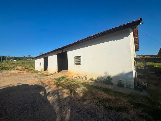 Sítio com 125000m² 8 quartos e 6 banheiros, à venda, no bairro Capão Redondo em Salto de Pirapora