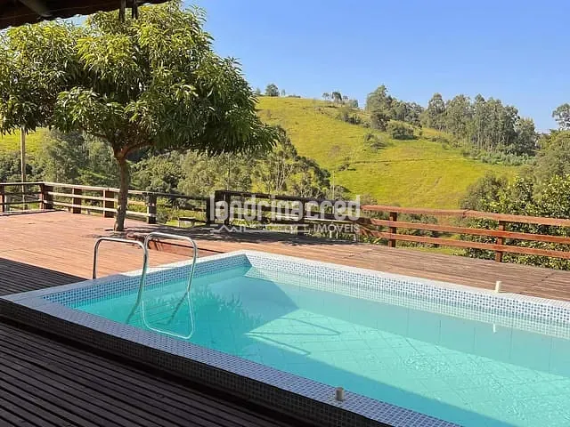 Sítio com 84500m² 4 quartos e 2 banheiros, à venda, no bairro RURAL em Tomazina