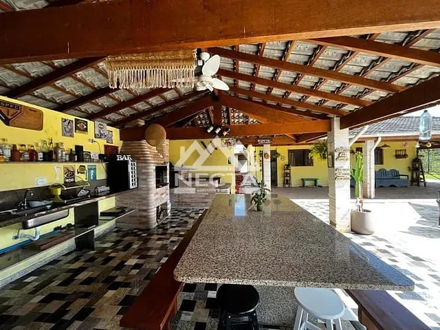 Terreno com 22000m² 3 quartos e 4 banheiros, à venda, no bairro Centro em Paraibuna