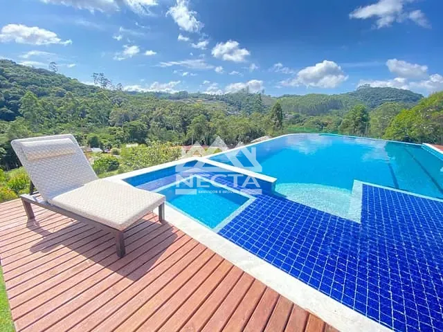 Terreno com 22000m² 3 quartos e 4 banheiros, à venda, no bairro Centro em Paraibuna
