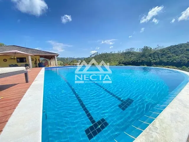 Terreno com 22000m² 3 quartos e 4 banheiros, à venda, no bairro Centro em Paraibuna
