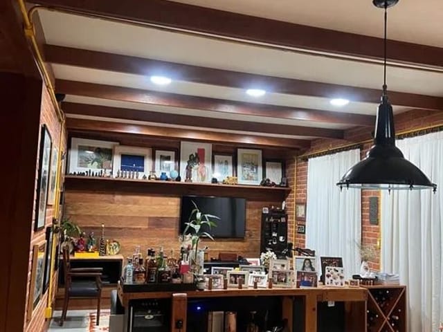 Sítio com 72600m² 2 quartos e 2 banheiros, à venda, no bairro Vale Tranquilo em Embu-Guaçu