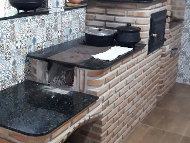 Sítio com 1900m² 4 quartos e 2 banheiros, à venda, no bairro Jardim das Oliveiras (Melo Viana) em Esmeraldas