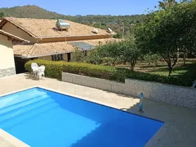 Sítio com 1900m² 4 quartos e 2 banheiros, à venda, no bairro Jardim das Oliveiras (Melo Viana) em Esmeraldas
