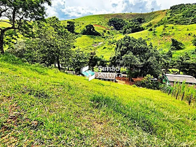 Sítio com 39000m² 3 quartos e 2 banheiros, à venda, no bairro Centro em Matias Barbosa