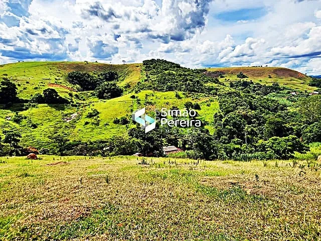 Sítio com 39000m² 3 quartos e 2 banheiros, à venda, no bairro Centro em Matias Barbosa