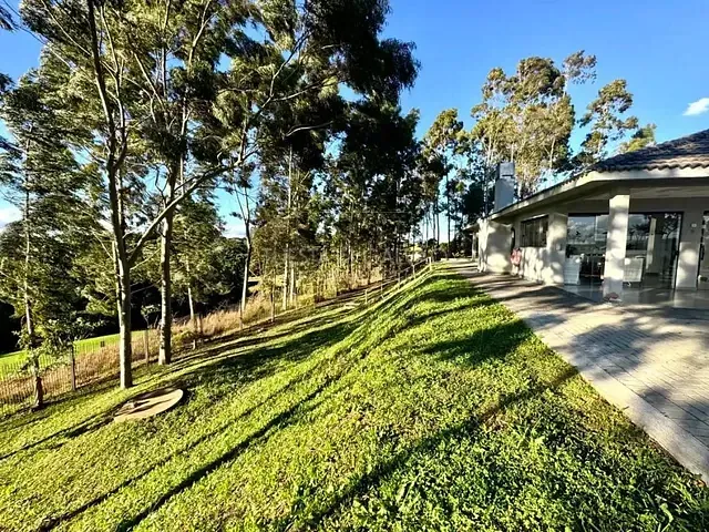 Sítio com 180m² 3 quartos e 3 banheiros, à venda, no bairro Roça Velha em Araucária
