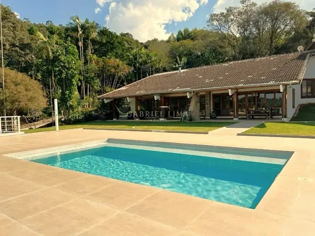 Sítio com 157000m² 9 quartos e 10 banheiros, à venda, no bairro Centro em Morungaba