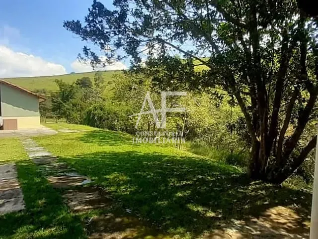 Sítio com 10000m² 2 quartos e 1 banheiro, para alugar, no bairro Jardim Julieta em Taubaté