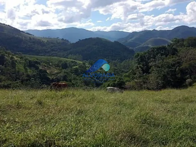 Sítio com 842800m² 2 quartos e 2 banheiros, à venda, no bairro Lavras em São Francisco Xavier