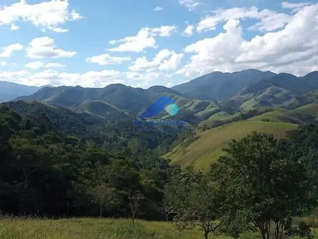 Sítio com 842800m² 2 quartos e 2 banheiros, à venda, no bairro Lavras em São Francisco Xavier