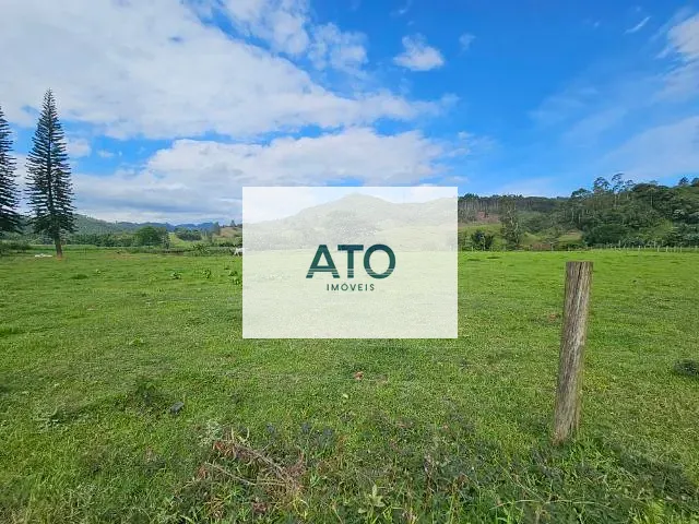 Sítio à venda, no bairro campo novo em Tijucas