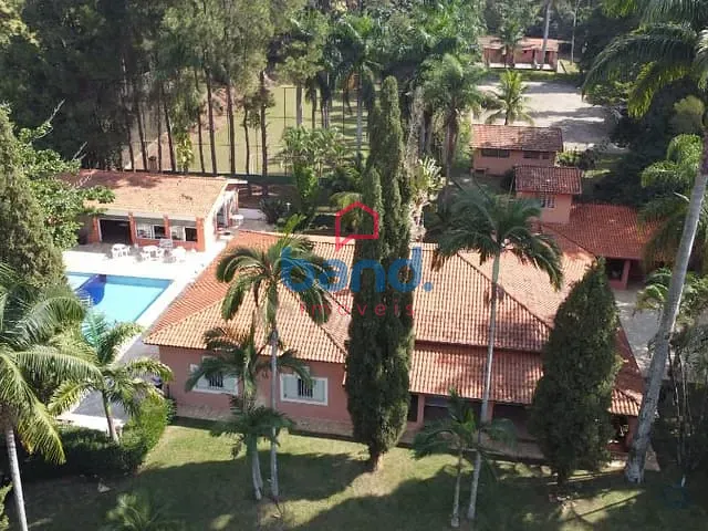 Sítio com 24219m² 5 quartos e 6 banheiros, à venda, no bairro Avecuia em Porto Feliz