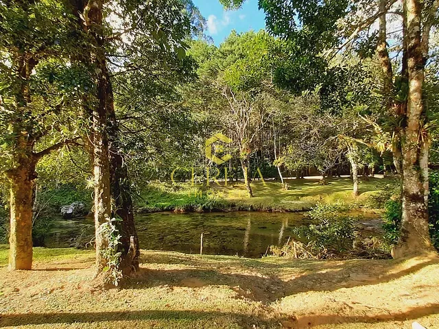 Sítio com 20000m² 4 quartos e 2 banheiros, à venda, no bairro Lumiar em Nova Friburgo