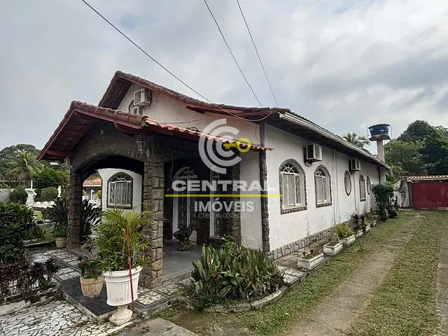 Sítio com 2000m² 5 quartos e 4 banheiros, à venda, no bairro Retiro em Itaboraí