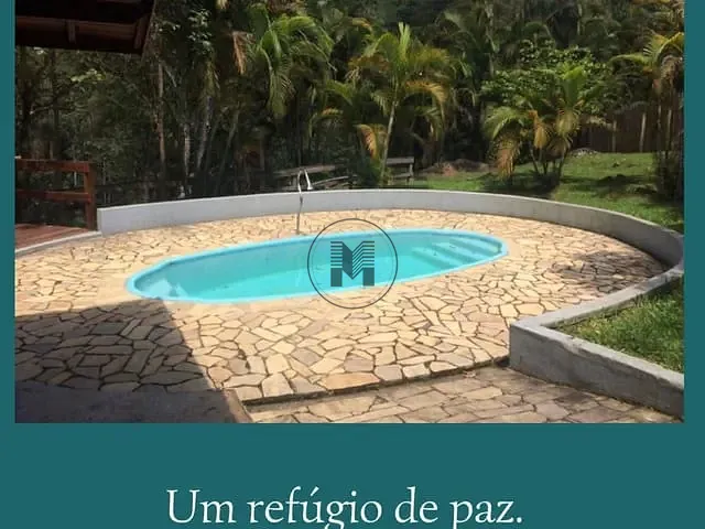 Sítio com 4m² 2 quartos e 3 banheiros, à venda, no bairro Jardim Aeroporto em Guaratinguetá