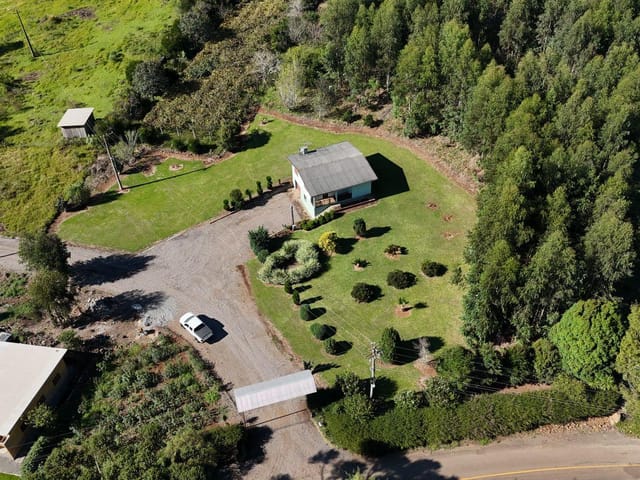 Sítio com 53000m² 3 quartos e 2 banheiros, à venda, no bairro gramado em Nova Prata