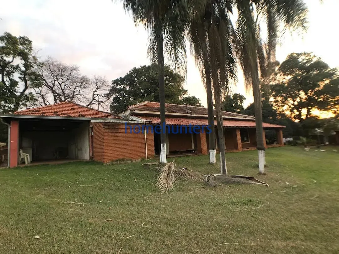 Chácara, 4 quartos, 8219 m² - Foto 1