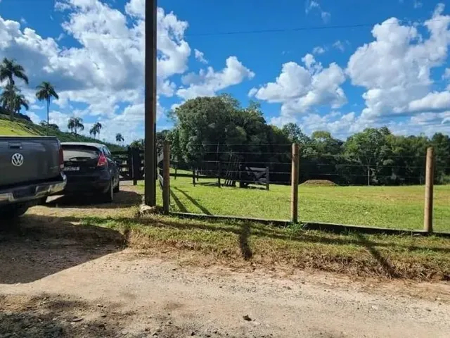 Sítio à venda, no bairro Itaqui de Cima em Campo Largo