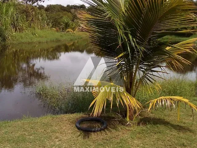 Sítio com 30000m², à venda, no bairro Zona Rural em Araçuaí