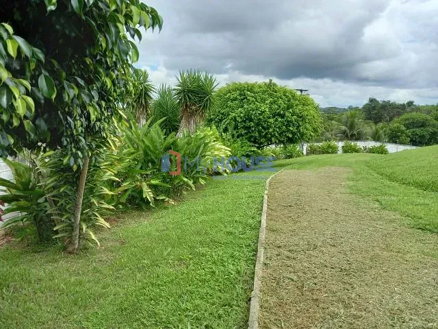 Sítio com 10000m² 2 quartos e 2 banheiros, à venda, no bairro Salobrinho em Ilhéus