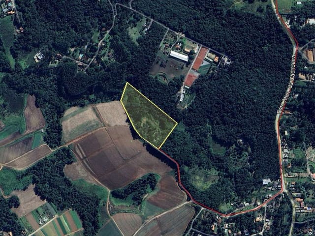 Sítio com 30831m² 3 quartos e 3 banheiros, à venda, no bairro Jardim Monte Verde (Caucaia do Alto) em Cotia