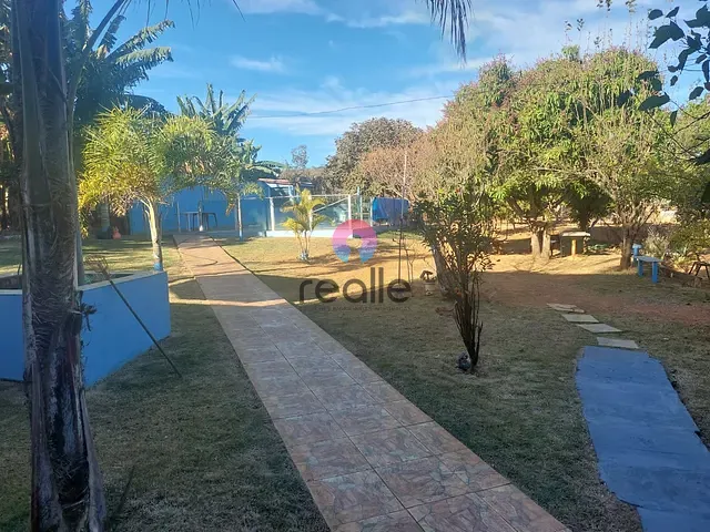 Sítio com 2560m² 6 quartos e 5 banheiros, à venda, no bairro Centro em Jaboticatubas