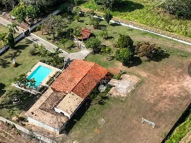 Sítio com 229000m² 4 quartos e 5 banheiros, à venda, no bairro Parque Agrinco em Guararema
