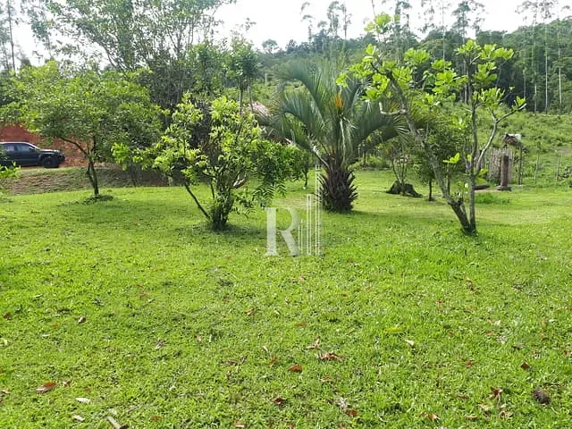 Sítio 2 quartos e 1 banheiro, à venda, no bairro Timbé em Tijucas