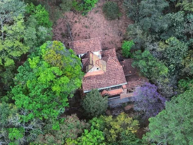 Sítio 5 quartos e 2 banheiros, à venda, no bairro Morro da Cruz em Sabará