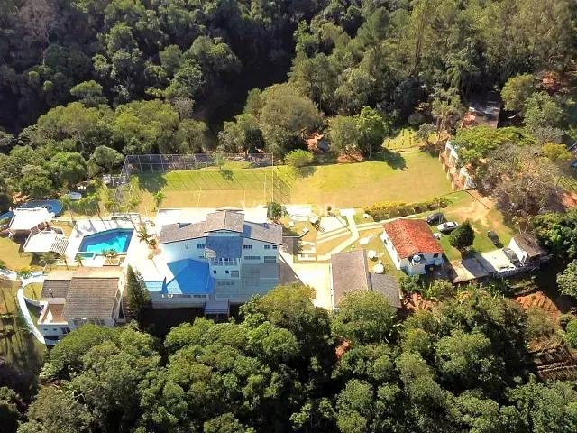 Sítio com 105000m² 12 quartos e 15 banheiros, à venda, no bairro Centro em Piedade