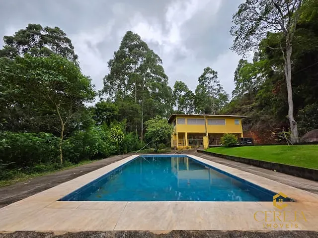 Sítio com 105496m² 4 quartos e 4 banheiros, à venda, no bairro Conselheiro Paulino em Nova Friburgo