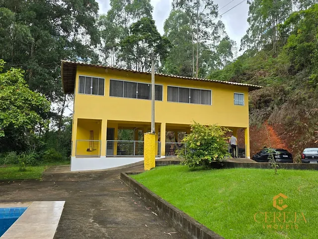 Sítio com 105496m² 4 quartos e 4 banheiros, à venda, no bairro Conselheiro Paulino em Nova Friburgo
