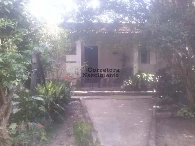 Sítio com 850m², à venda, no bairro Chácara Marambaia em Caçapava
