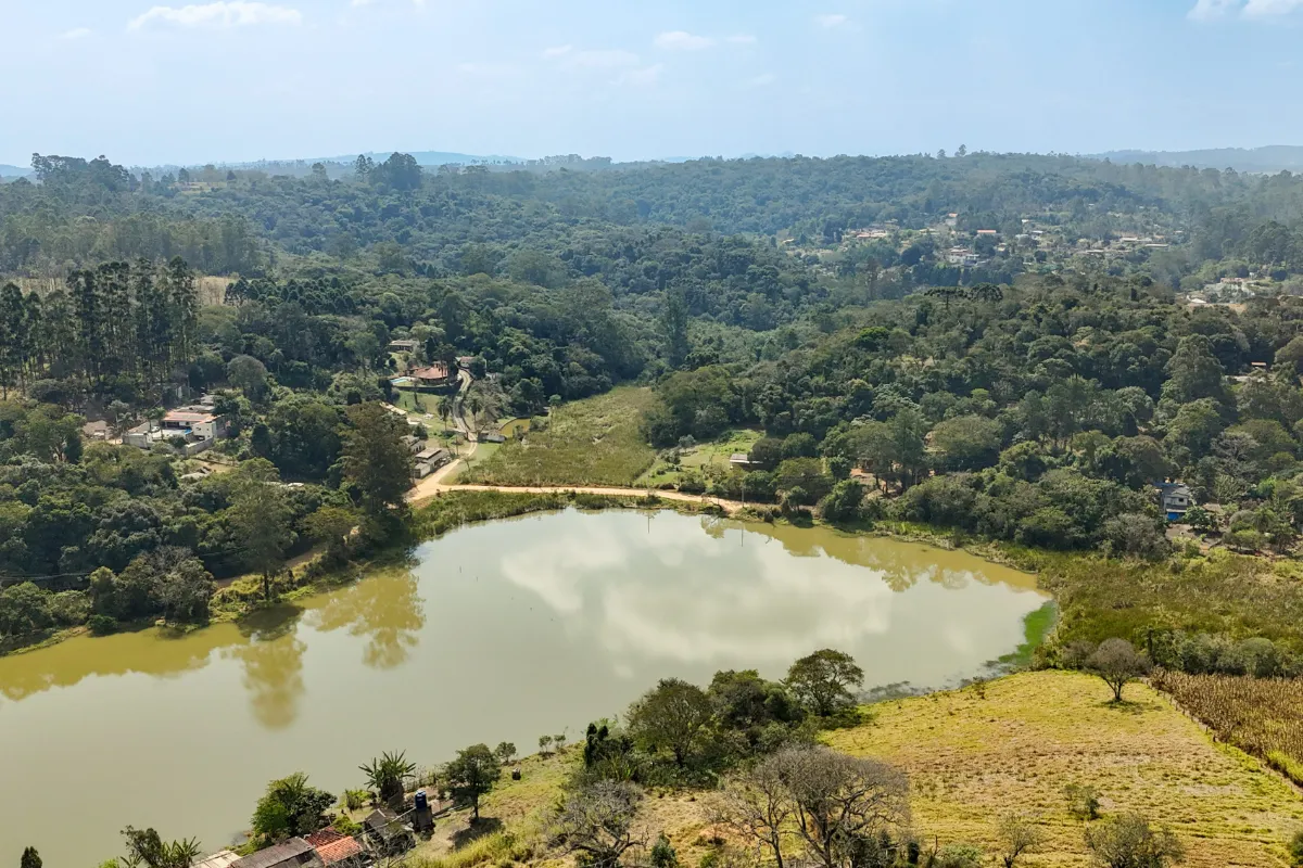 Casa rural para venda em Chácaras Pouso Alegre, 144m²