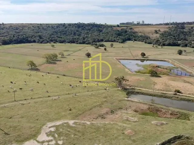 Sítio com 165044m², à venda, no bairro Zona Rural em Tatuí